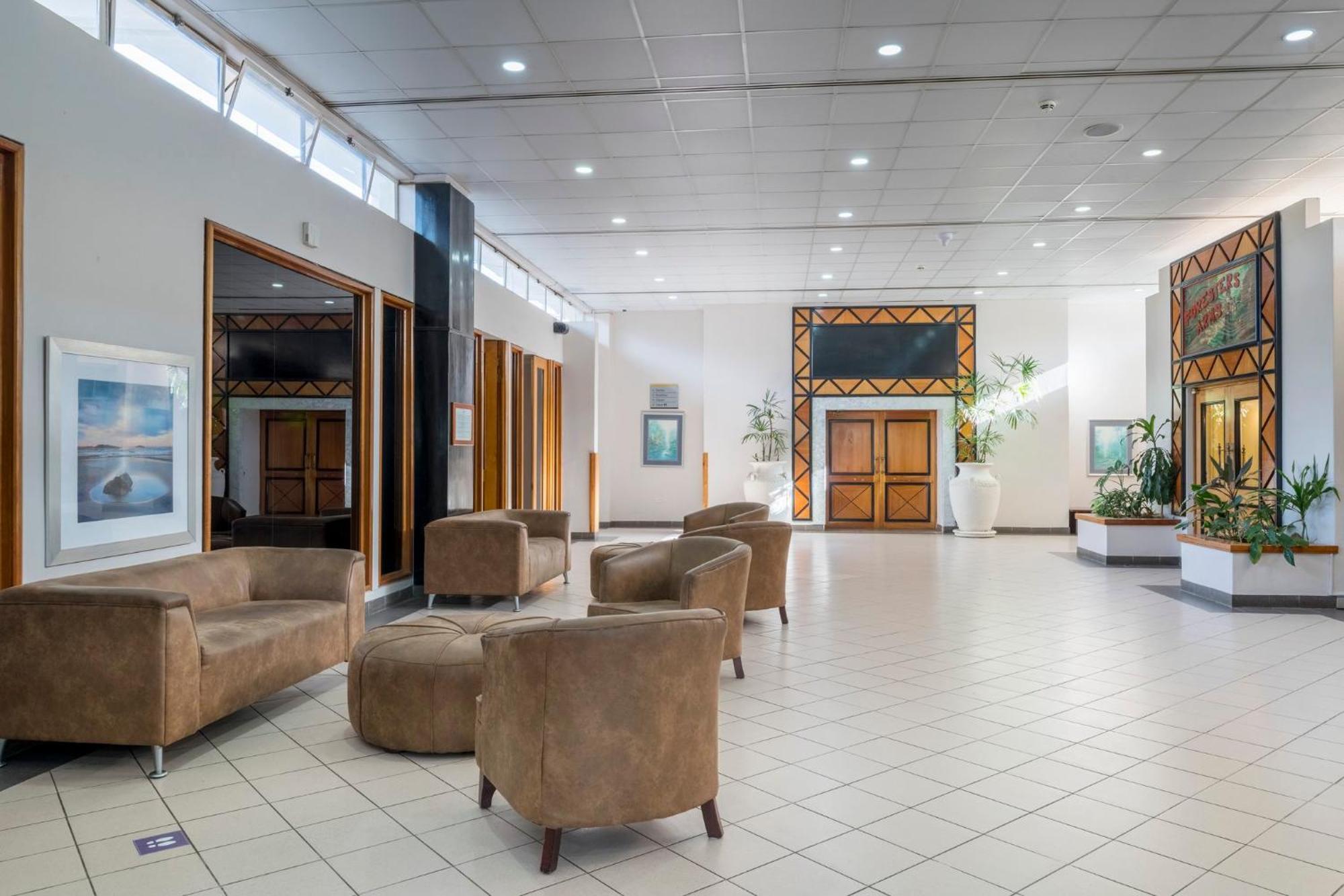 Holiday Inn - Mutare By Ihg Zewnętrze zdjęcie