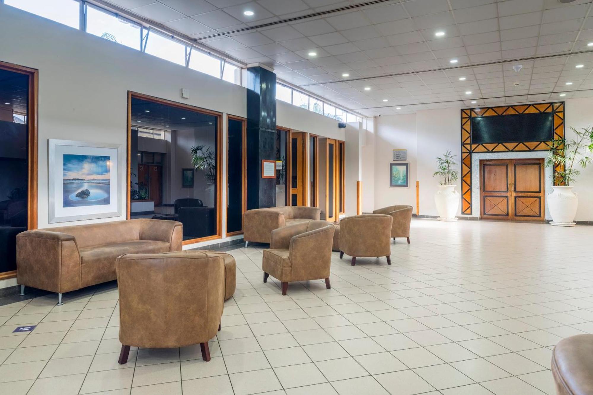 Holiday Inn - Mutare By Ihg Zewnętrze zdjęcie